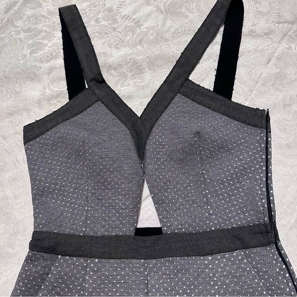 WHITNEY Eve gray and black romper size 0 - Picture 4 of 14